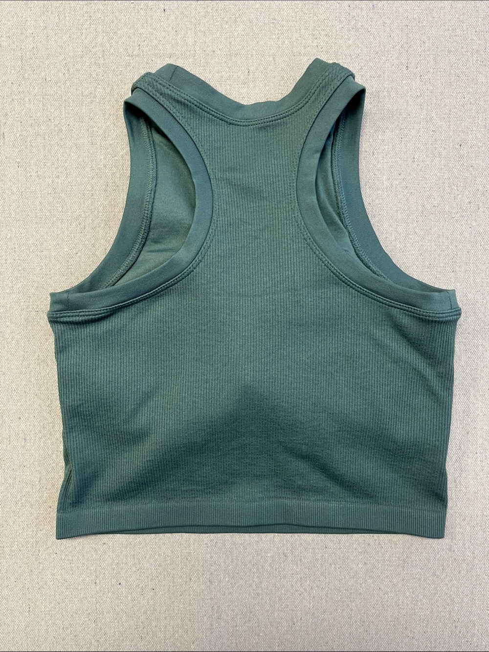 Pro-Fit Seamless Ribbed Cropped Tank Top Built-In Bra Green Small - Picture 7 of 8